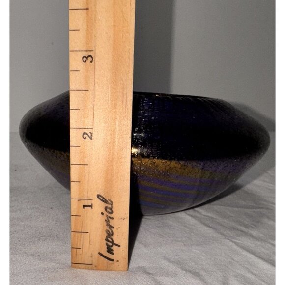 Hand Blown Artist Signed Glass Bowl Iridescent Blue peacock Rogers ? - Picture 8 of 8